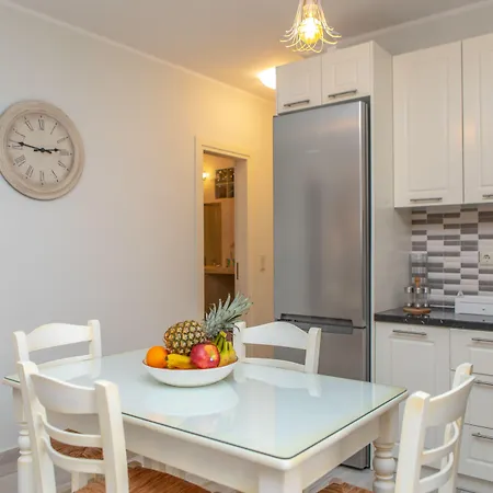 Naxos Illusion Nikos Verikokos *