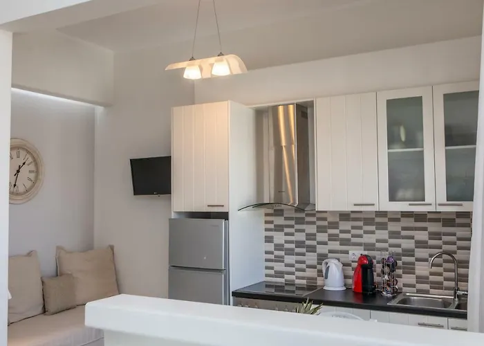 Naxos Illusion Nikos Verikokos *